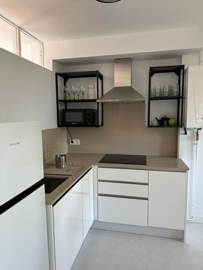 Design Apartment With Garage Santander Exterior photo