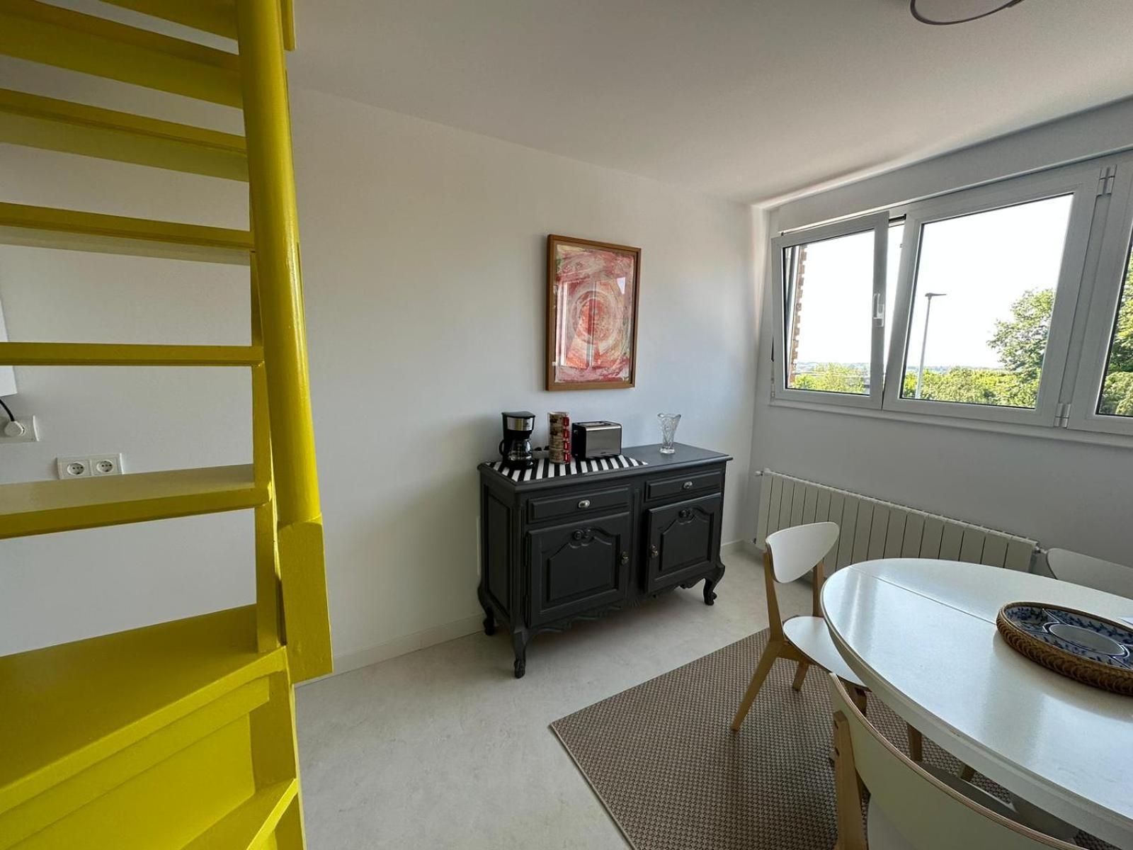 Design Apartment With Garage Santander Exterior photo